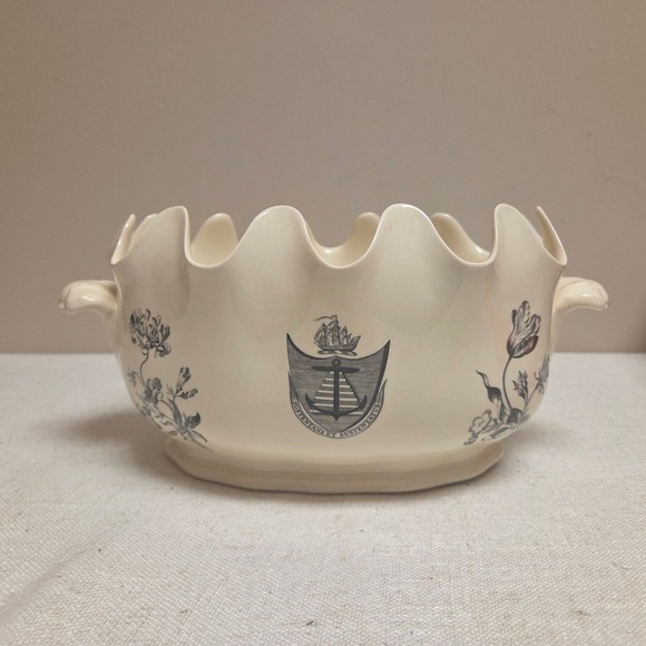 Wedgwood Other - Wedgwood Club Monteith Bowl 1st Edition 1953 Original 13 colonies. REPLICA